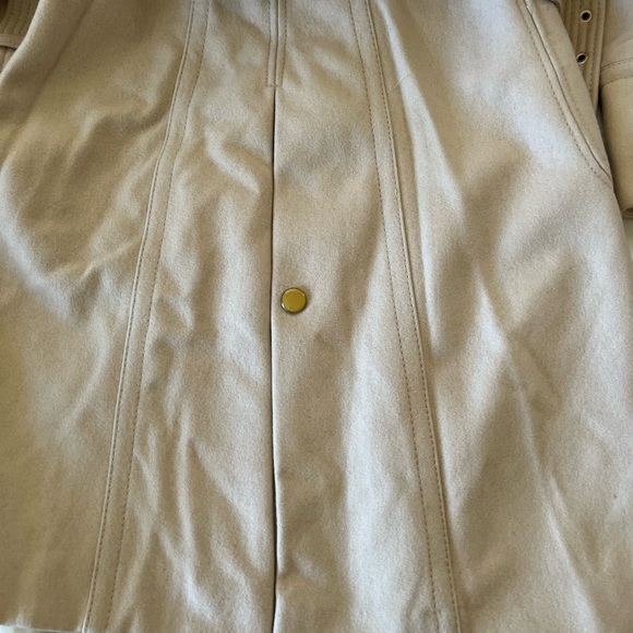 Kenneth Cole long jacket button up with belt - size 4. Will fall about mid thigh - Picture 13 of 16